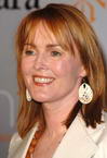 Laura Innes photo